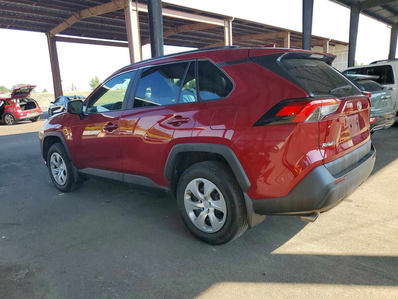 2019 TOYOTA RAV4 LE — снимка 2