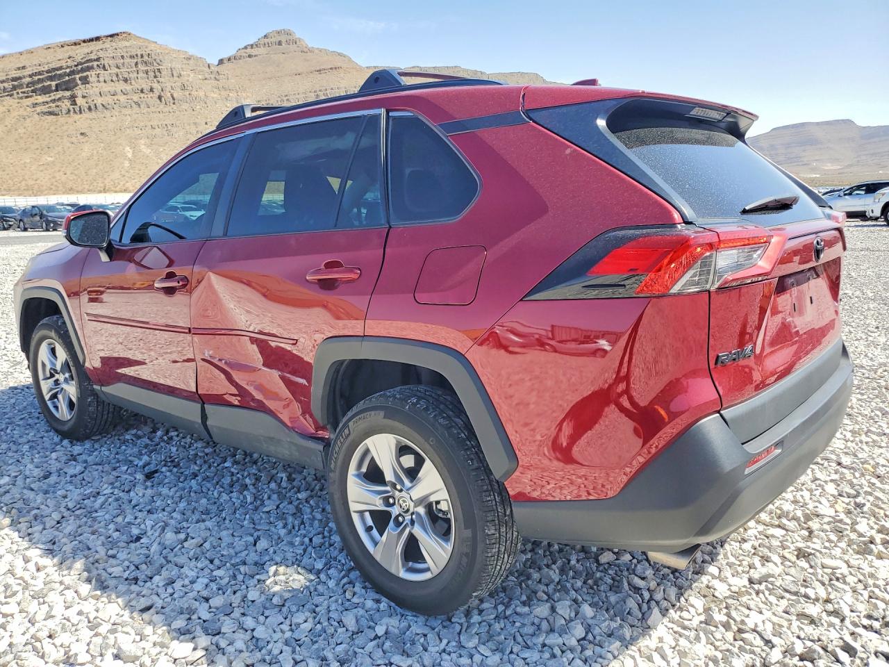 2022 TOYOTA RAV4 XLE — снимка 2