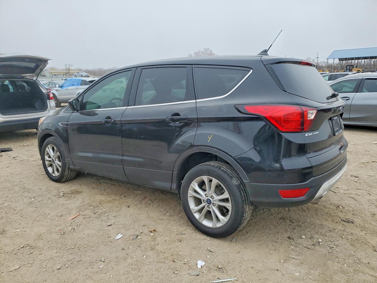 2019 FORD ESCAPE SE — снимка 2