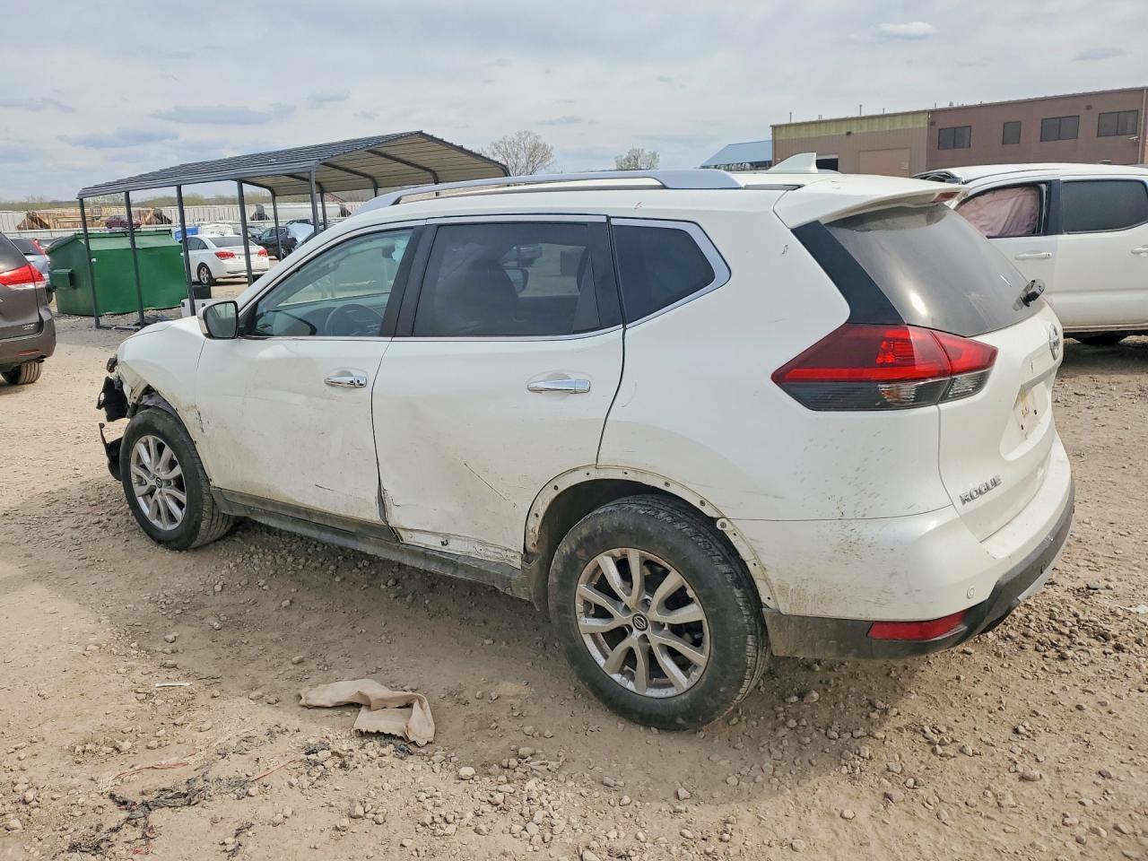 2020 NISSAN ROGUE SV — снимка 2
