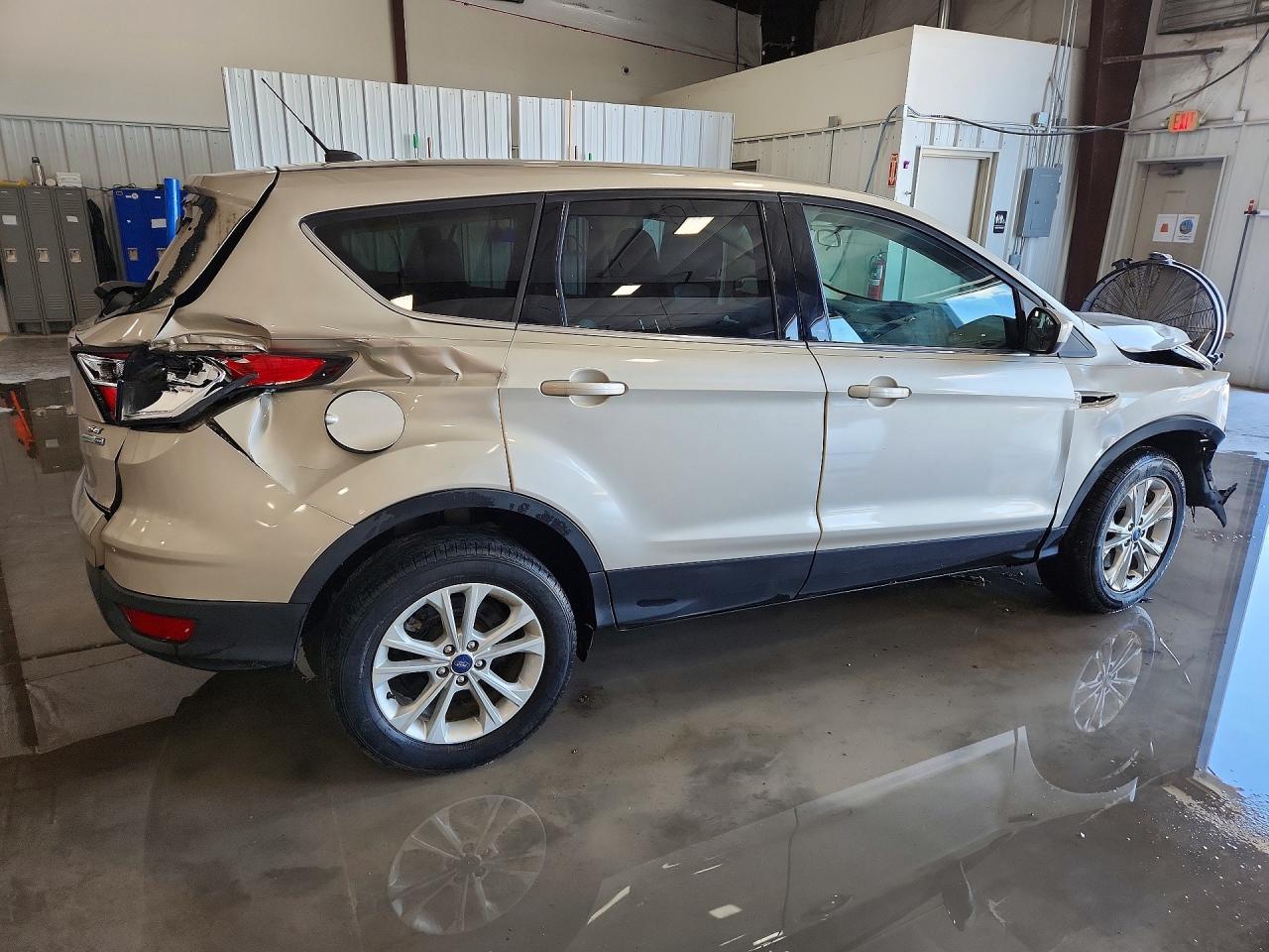2017 FORD ESCAPE SE — снимка 3