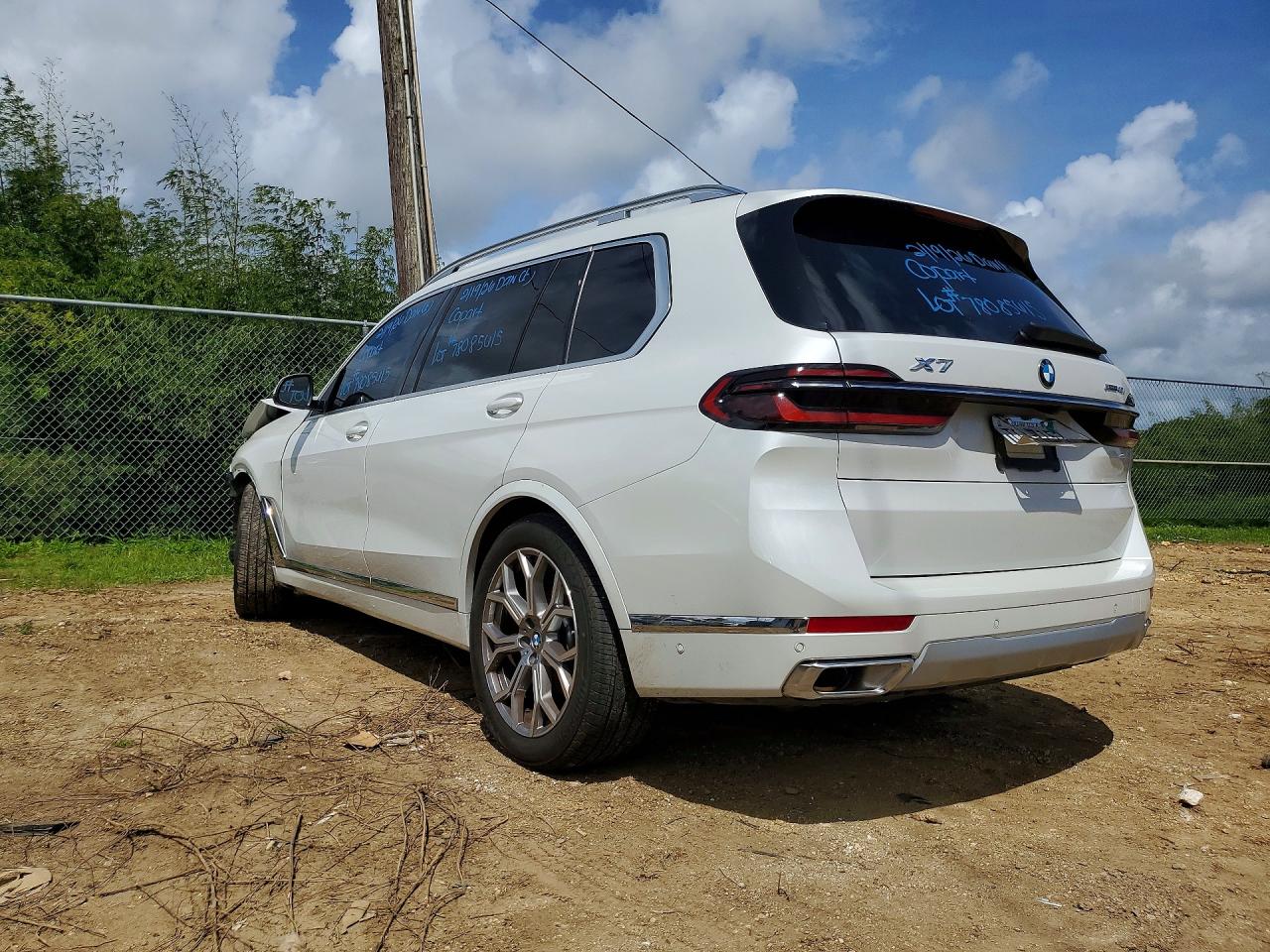 2025 BMW X7 XDRIVE40I — снимка 2