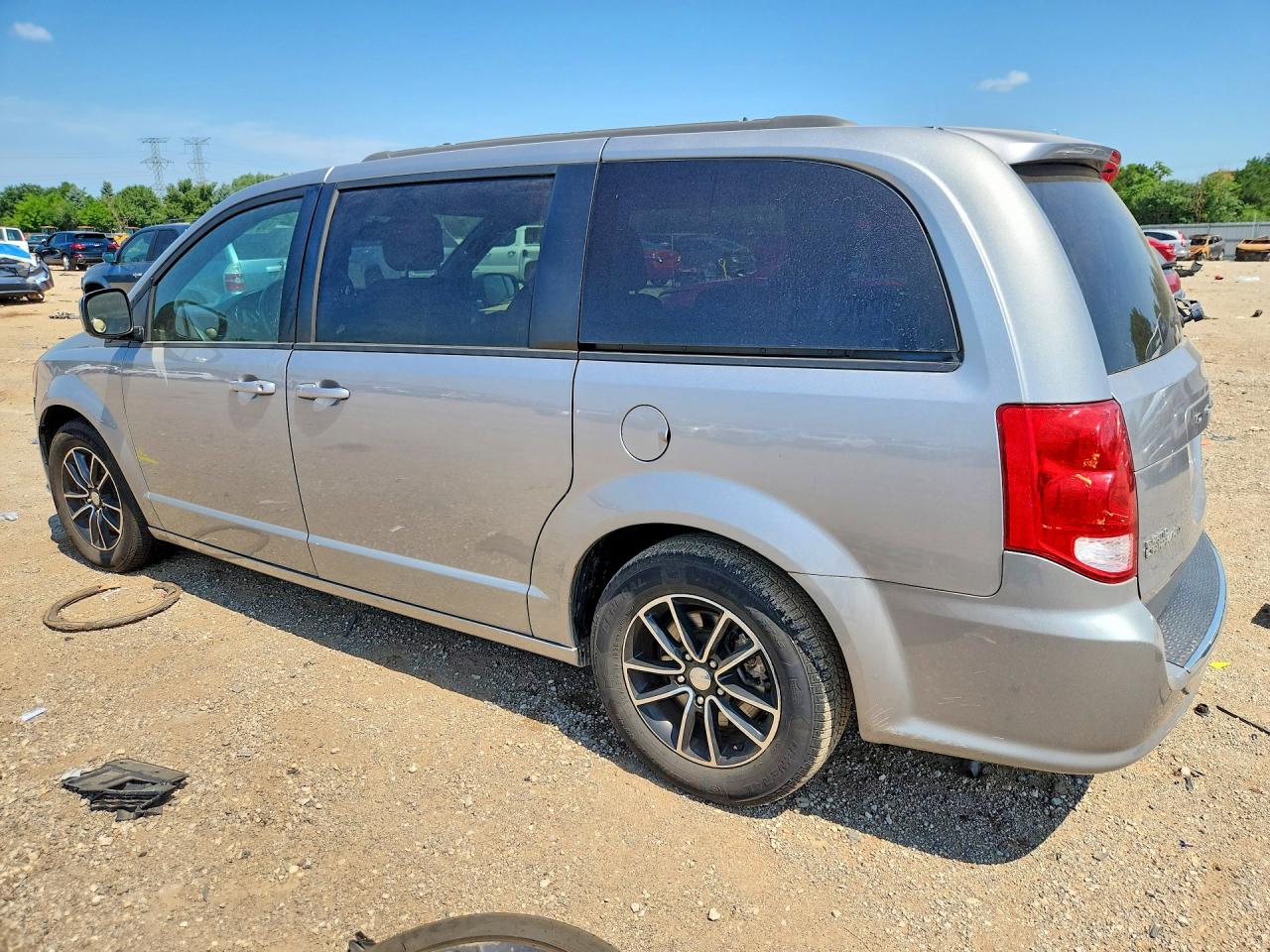 2018 DODGE GRAND CARAVAN GT — снимка 2