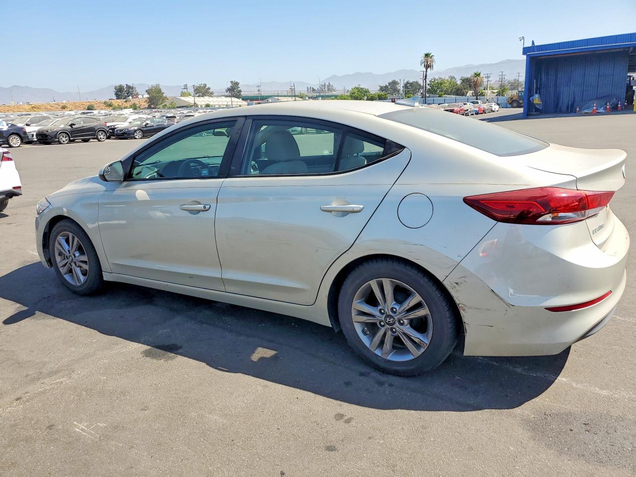 2017 HYUNDAI ELANTRA SE — снимка 2