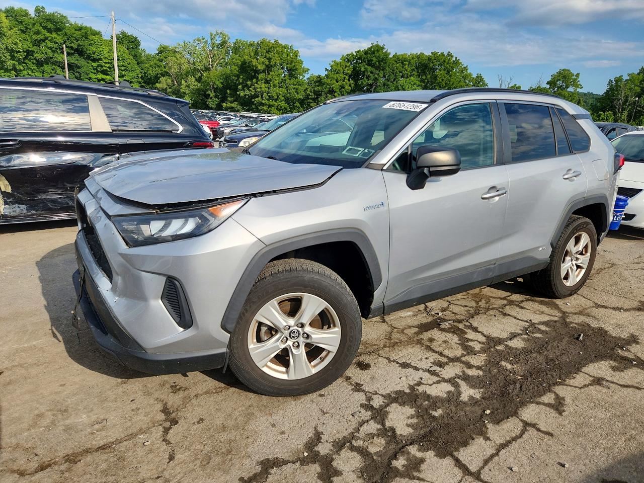 2020 TOYOTA RAV4 LE