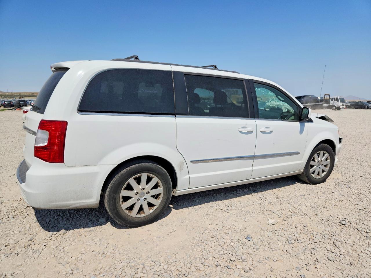 2016 CHRYSLER TOWN & COUNTRY TOURING — снимка 3