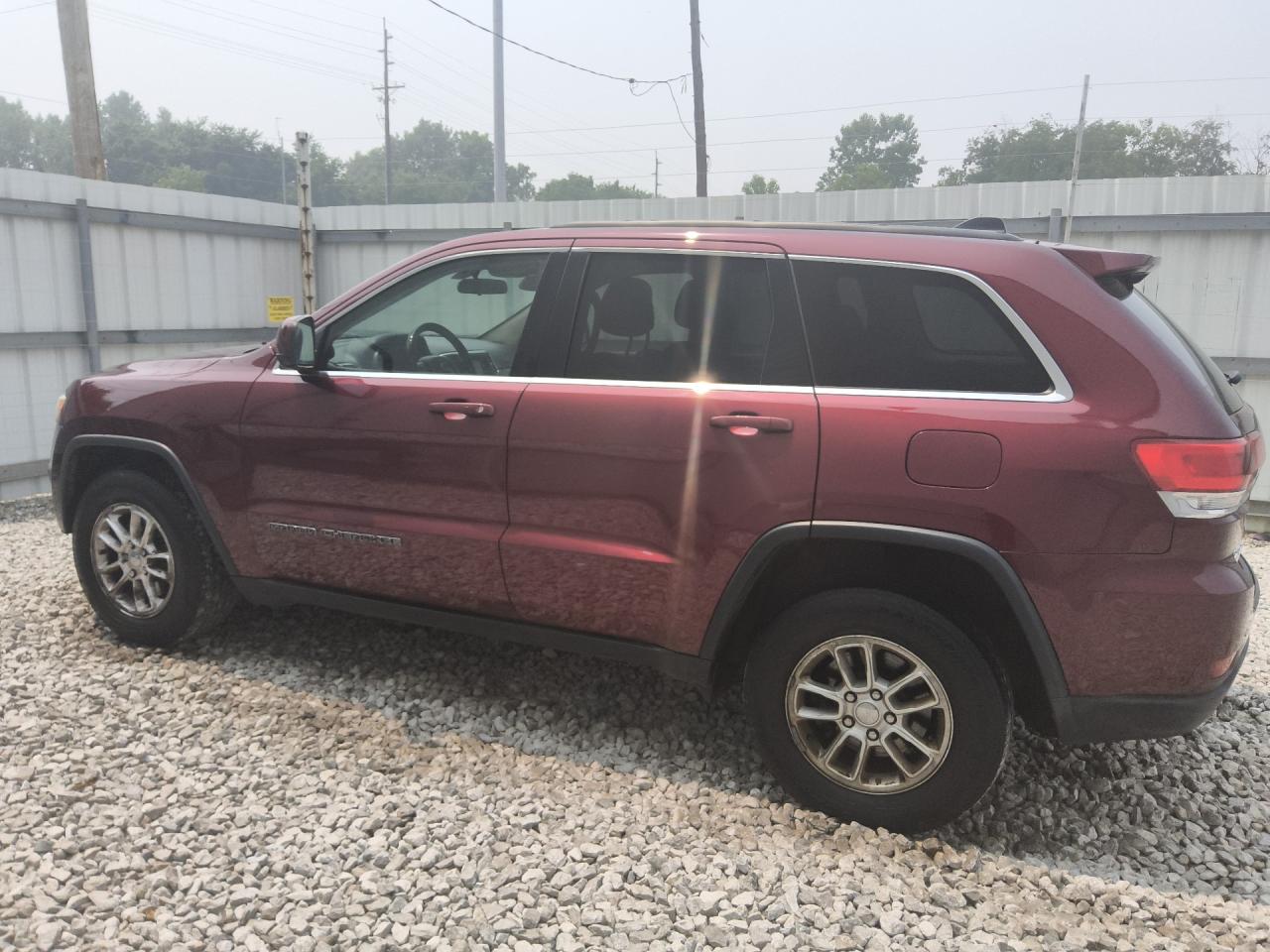 2019 JEEP GRAND CHEROKEE LAREDO — снимка 2