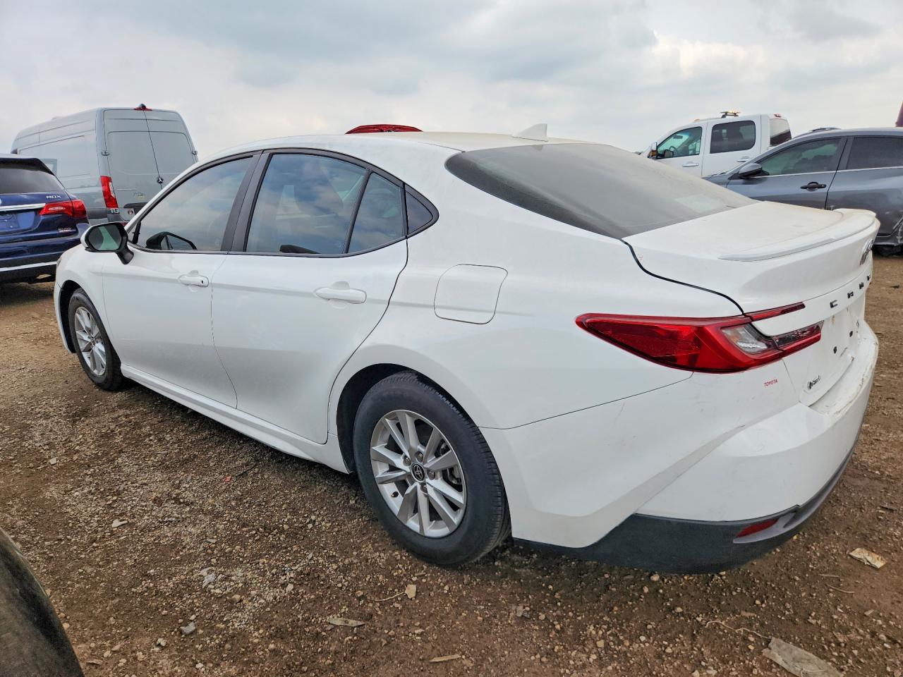 2025 TOYOTA CAMRY SE — снимка 2