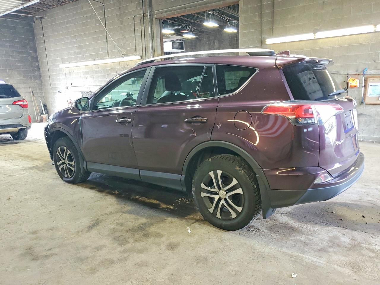 2016 TOYOTA RAV4 LE — снимка 2