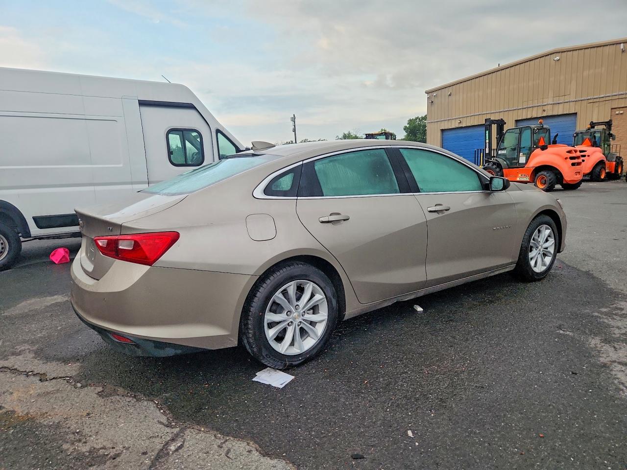 2024 CHEVROLET MALIBU LT — снимка 3