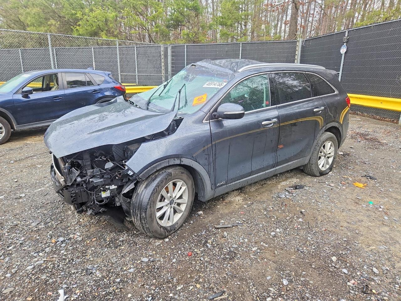 2019 KIA SORENTO LX
