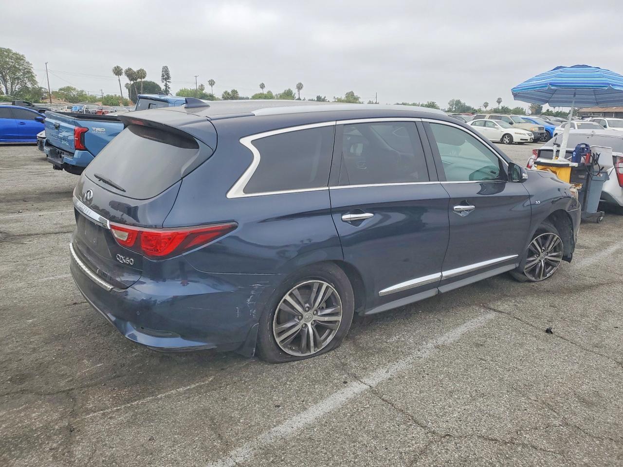 2018 INFINITI QX60 BASE — снимка 3