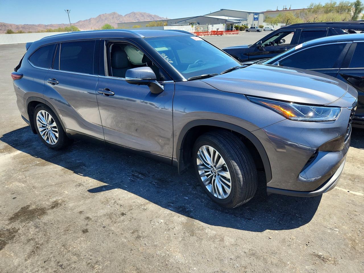 2025 TOYOTA HIGHLANDER SPORT — снимка 4