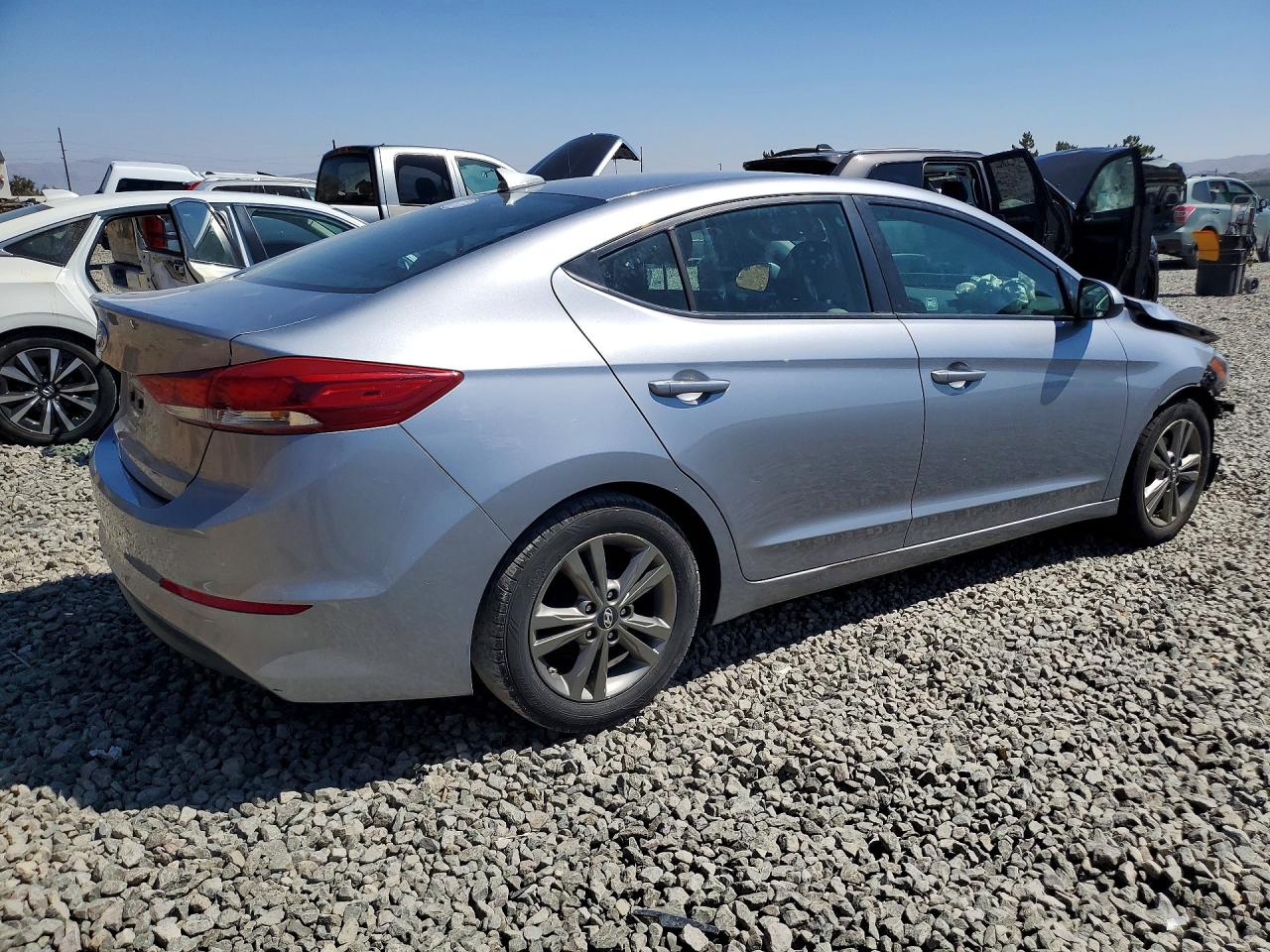 2017 HYUNDAI ELANTRA SE — снимка 3