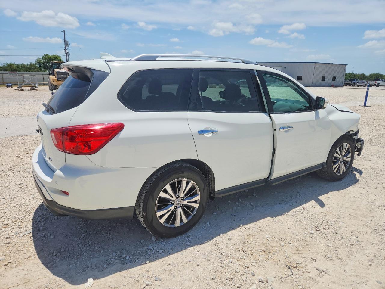 2019 NISSAN PATHFINDER SV — снимка 3