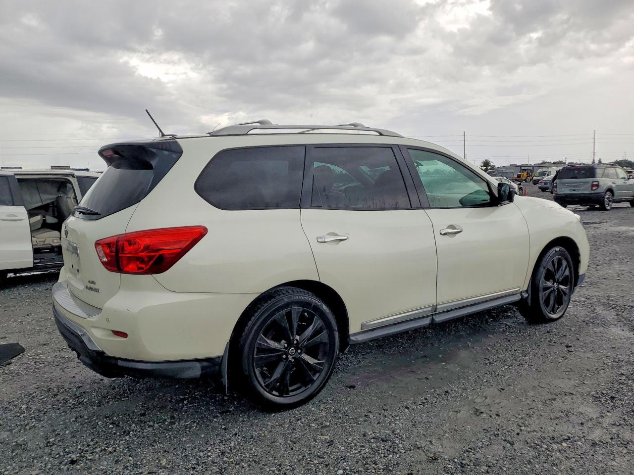 2017 NISSAN PATHFINDER S — снимка 3
