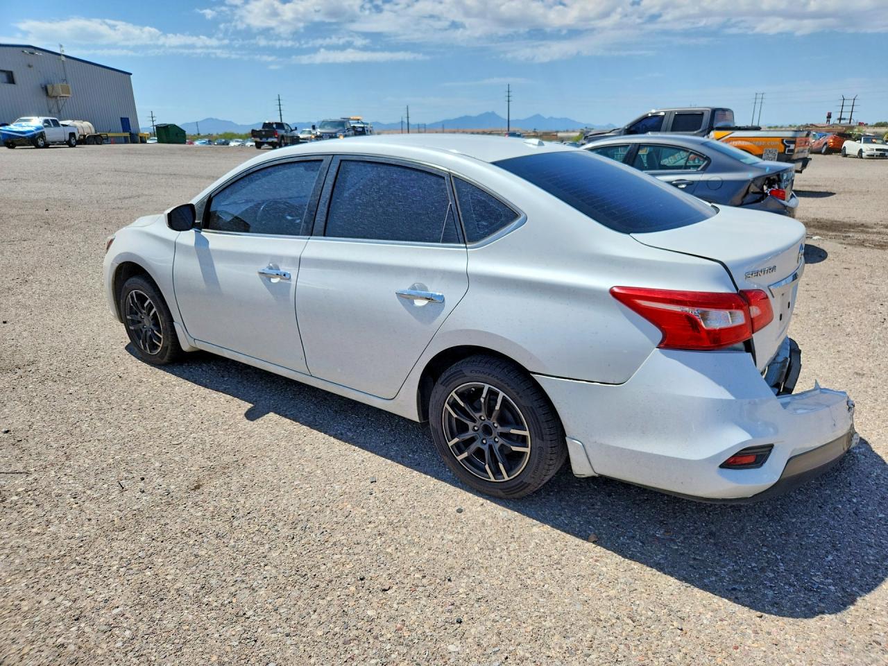 2016 NISSAN SENTRA SV — снимка 2