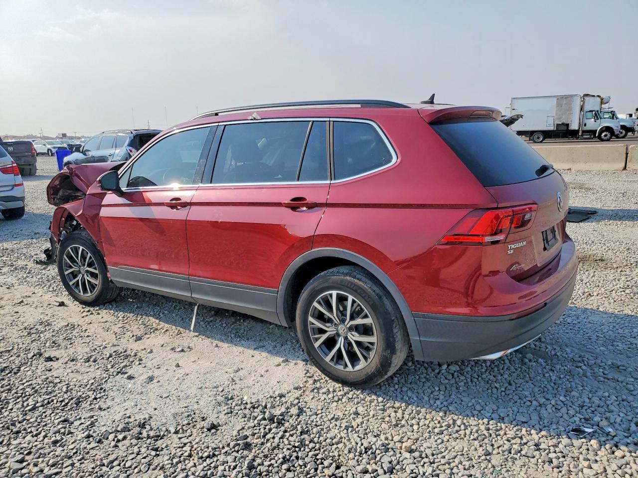2019 VOLKSWAGEN TIGUAN SE — снимка 2