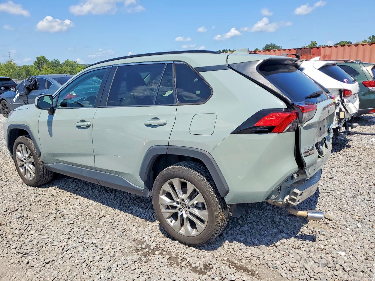2021 TOYOTA RAV4 XLE PREMIUM — снимка 2