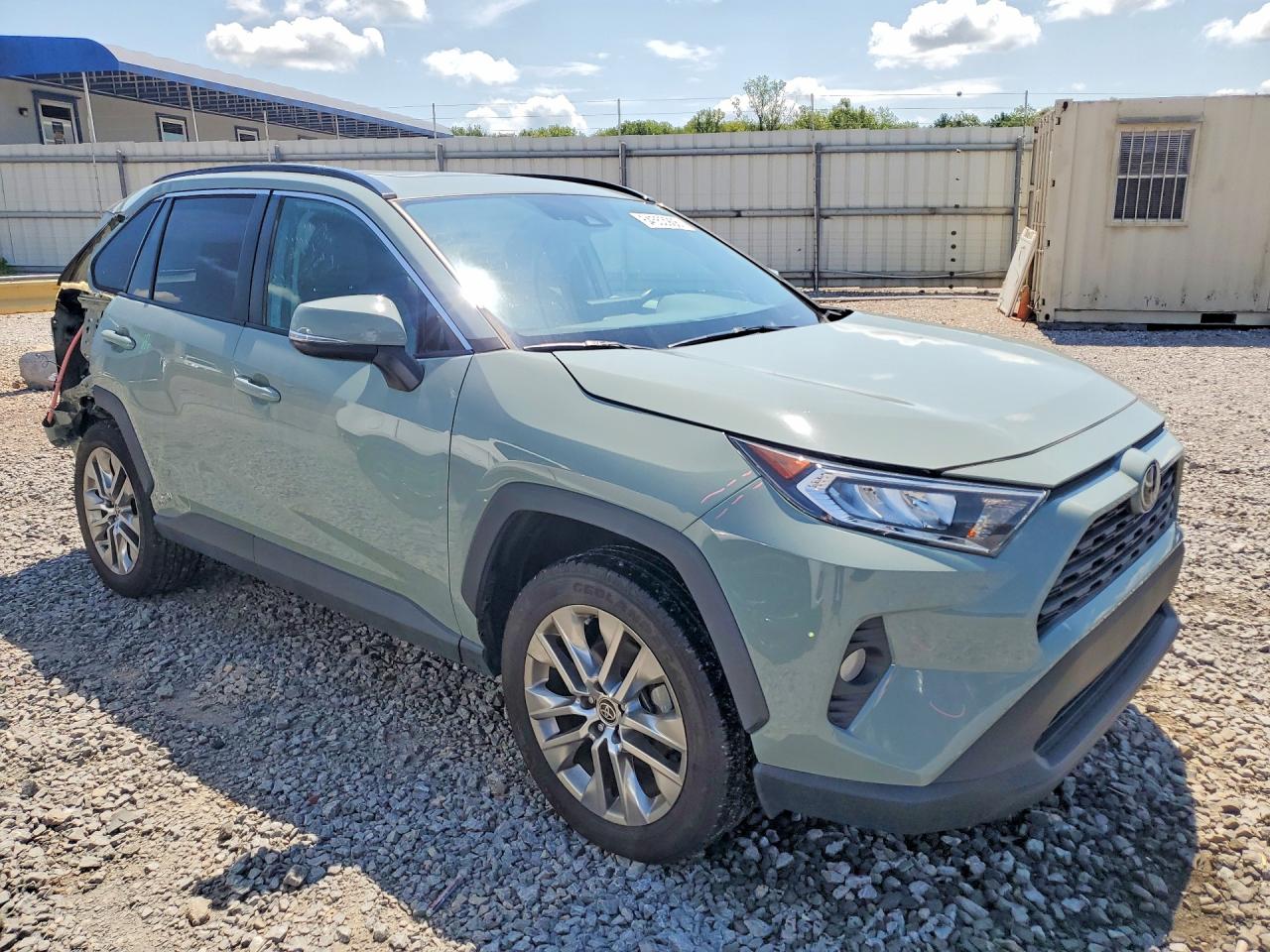 2021 TOYOTA RAV4 XLE PREMIUM — снимка 4