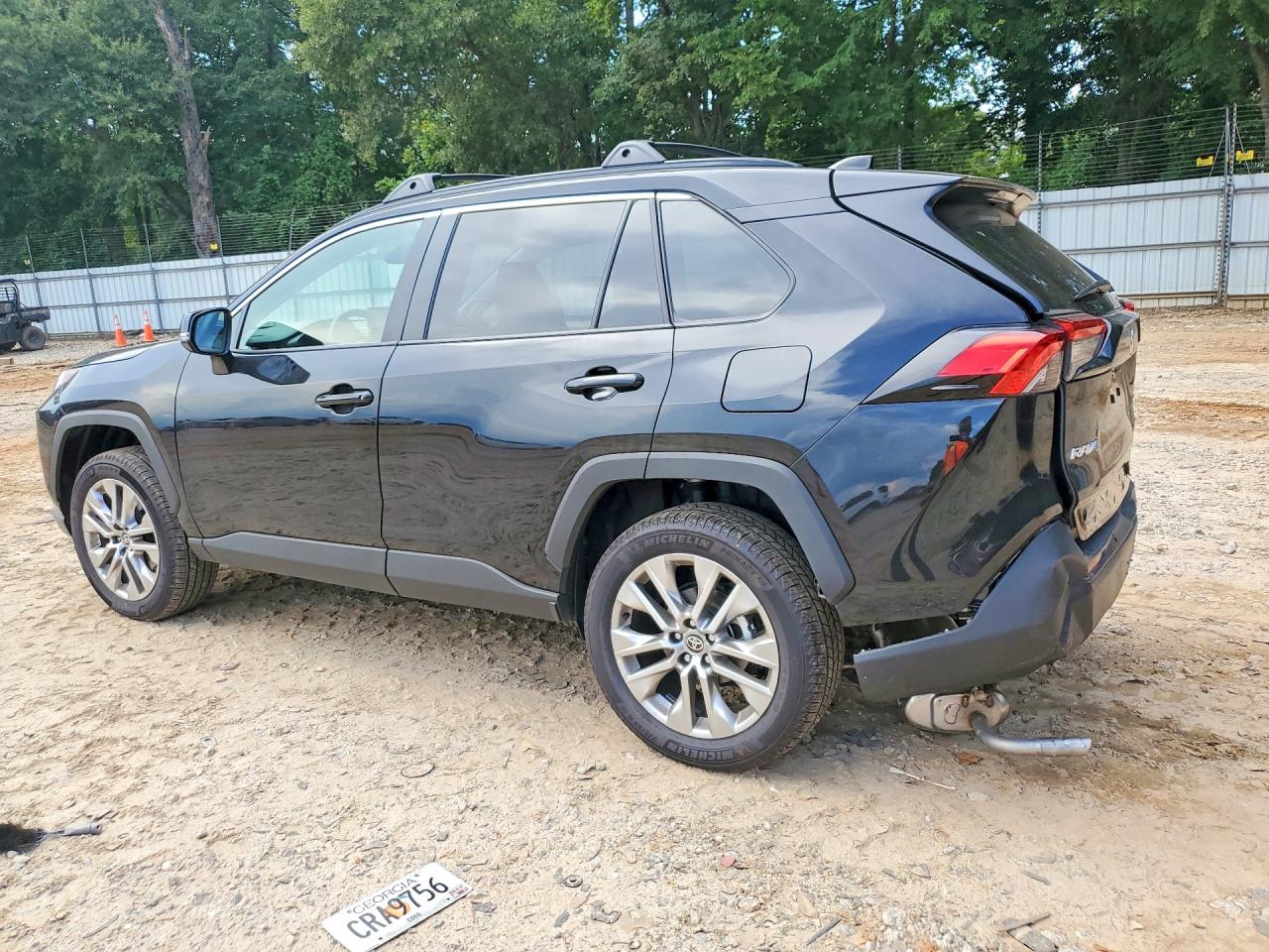 2025 TOYOTA RAV4 XLE PREMIUM — снимка 2