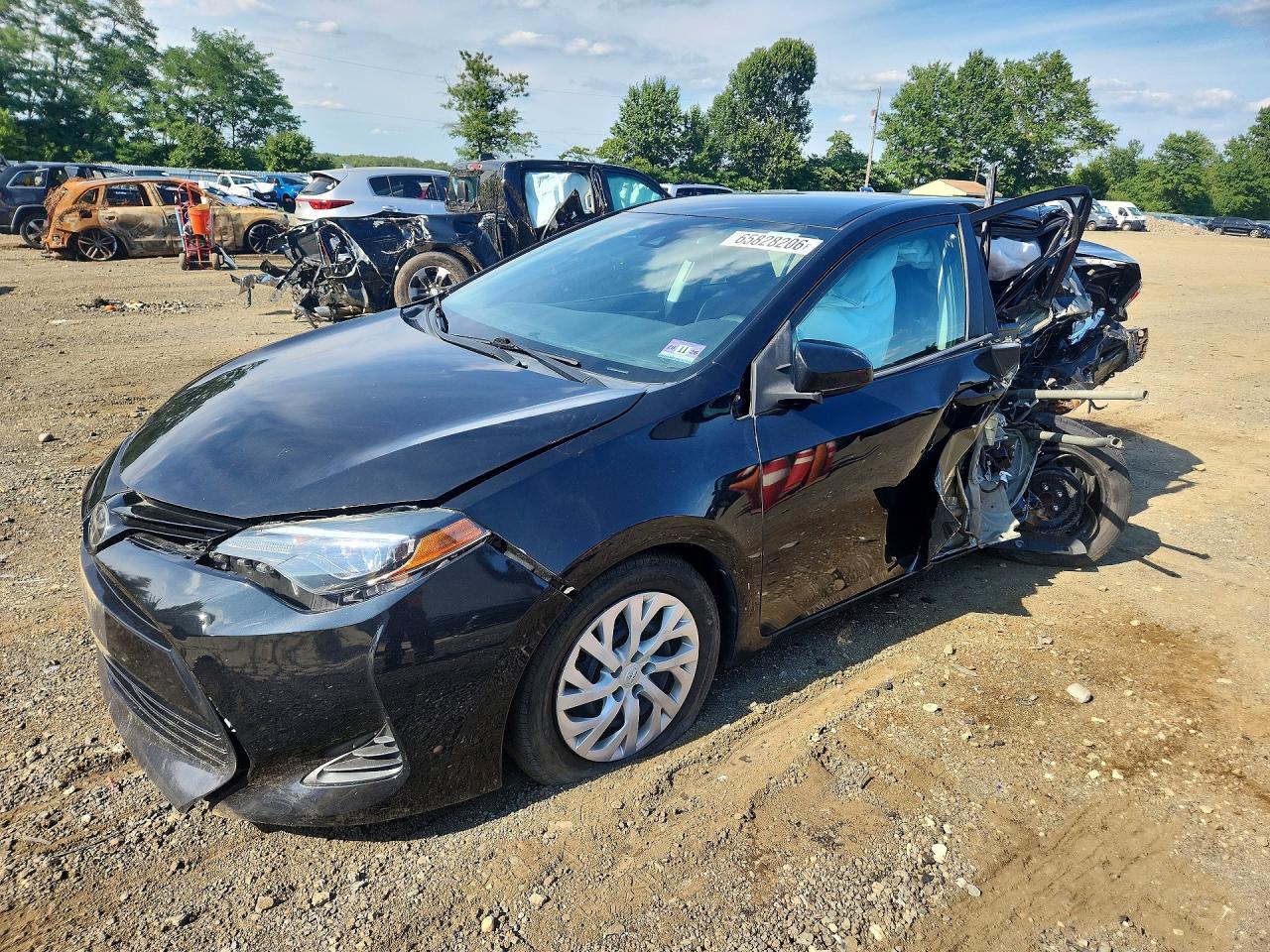 2017 TOYOTA COROLLA LE