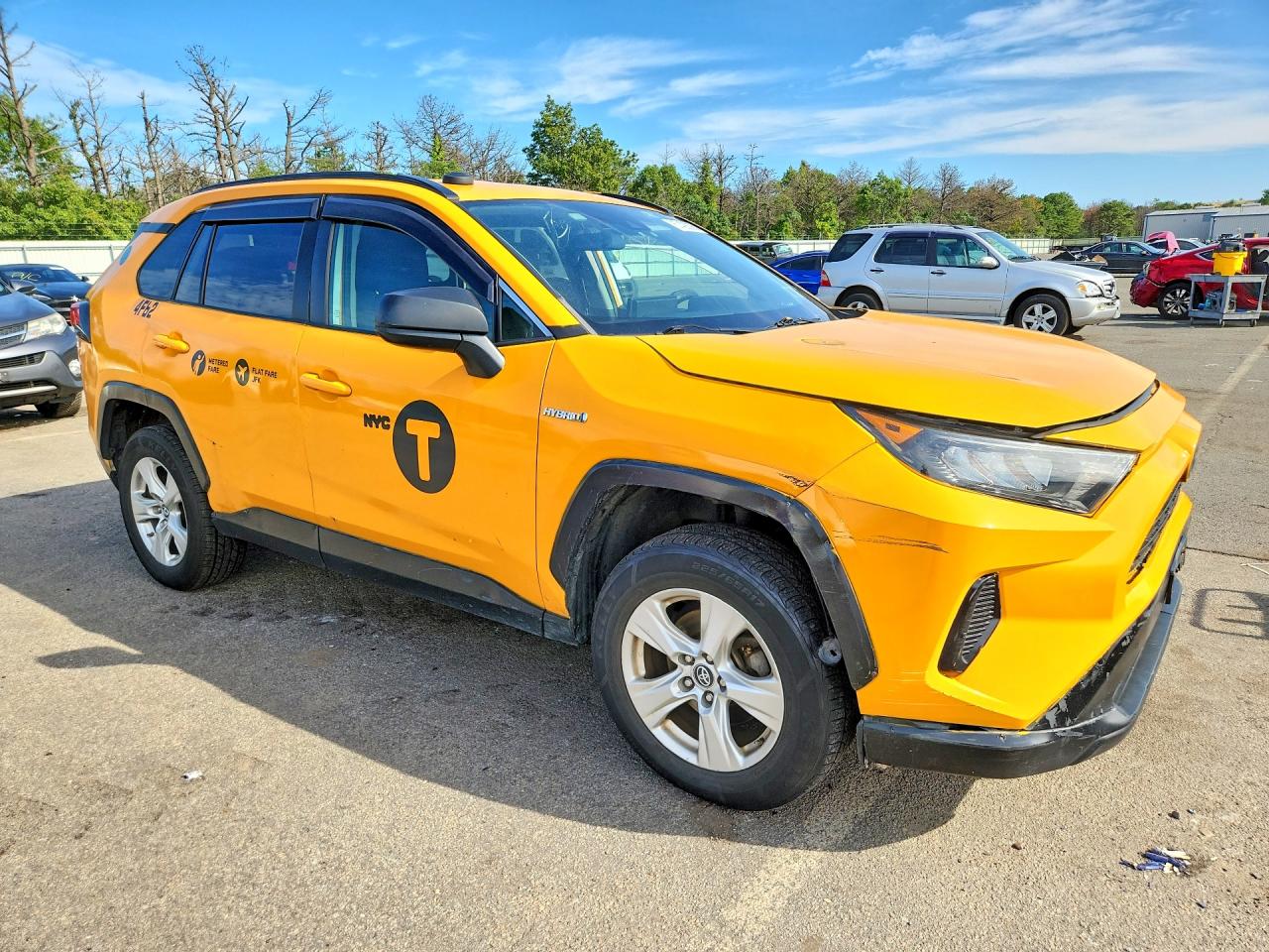 2019 TOYOTA RAV4 LE — снимка 4
