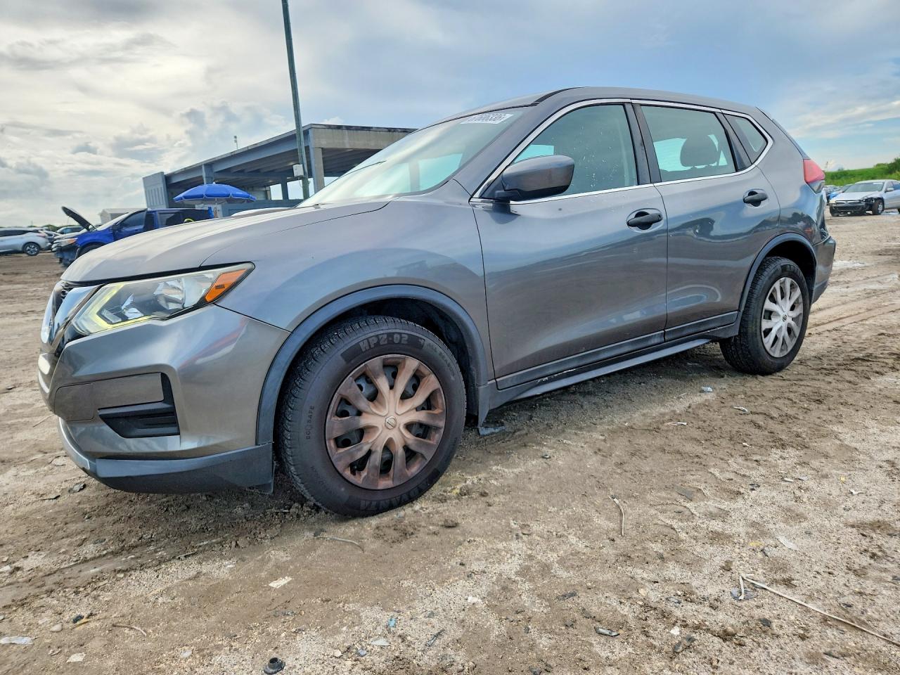 2018 NISSAN ROGUE S