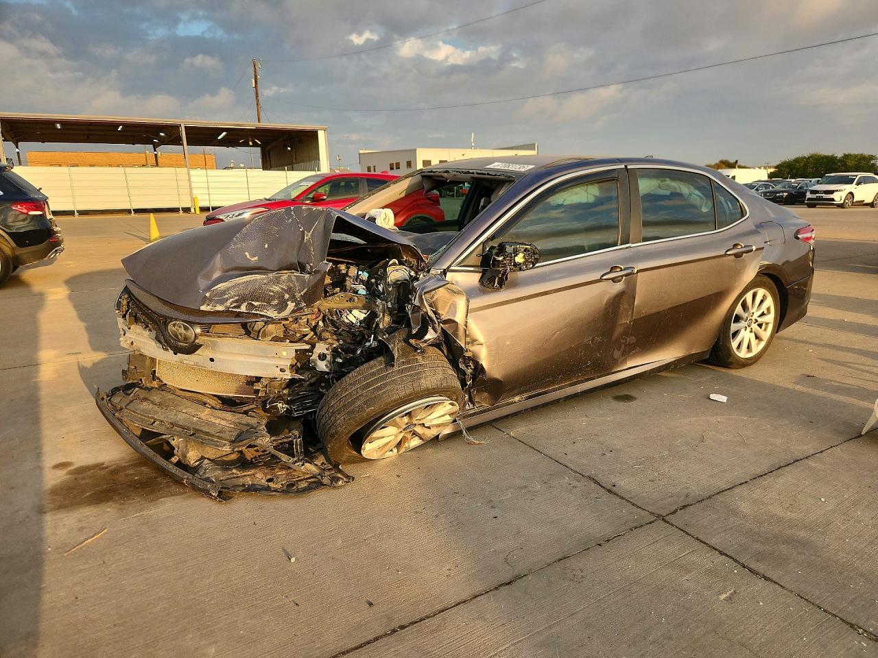2019 TOYOTA CAMRY LE