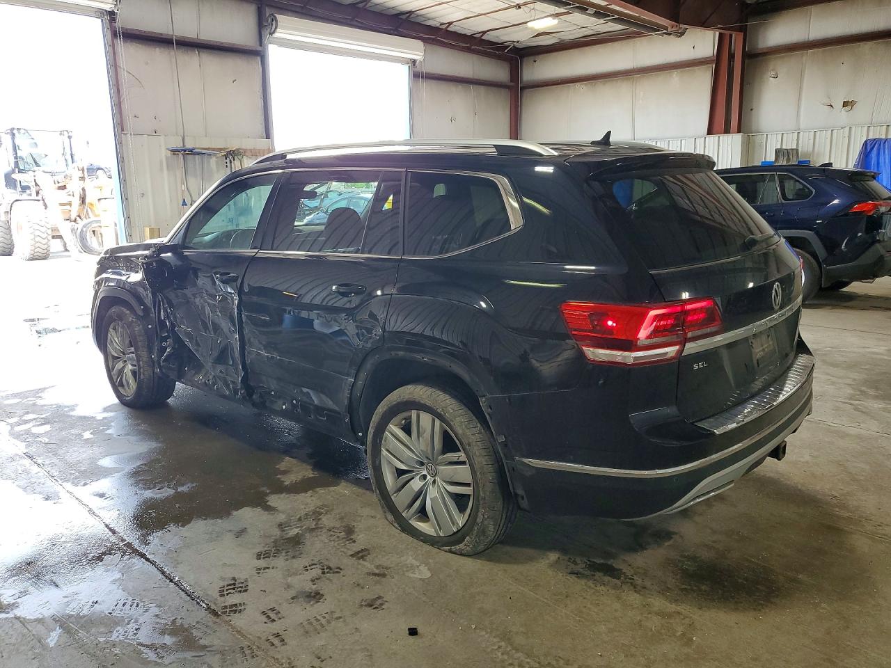 2019 VOLKSWAGEN ATLAS SEL PREMIUM — снимка 2