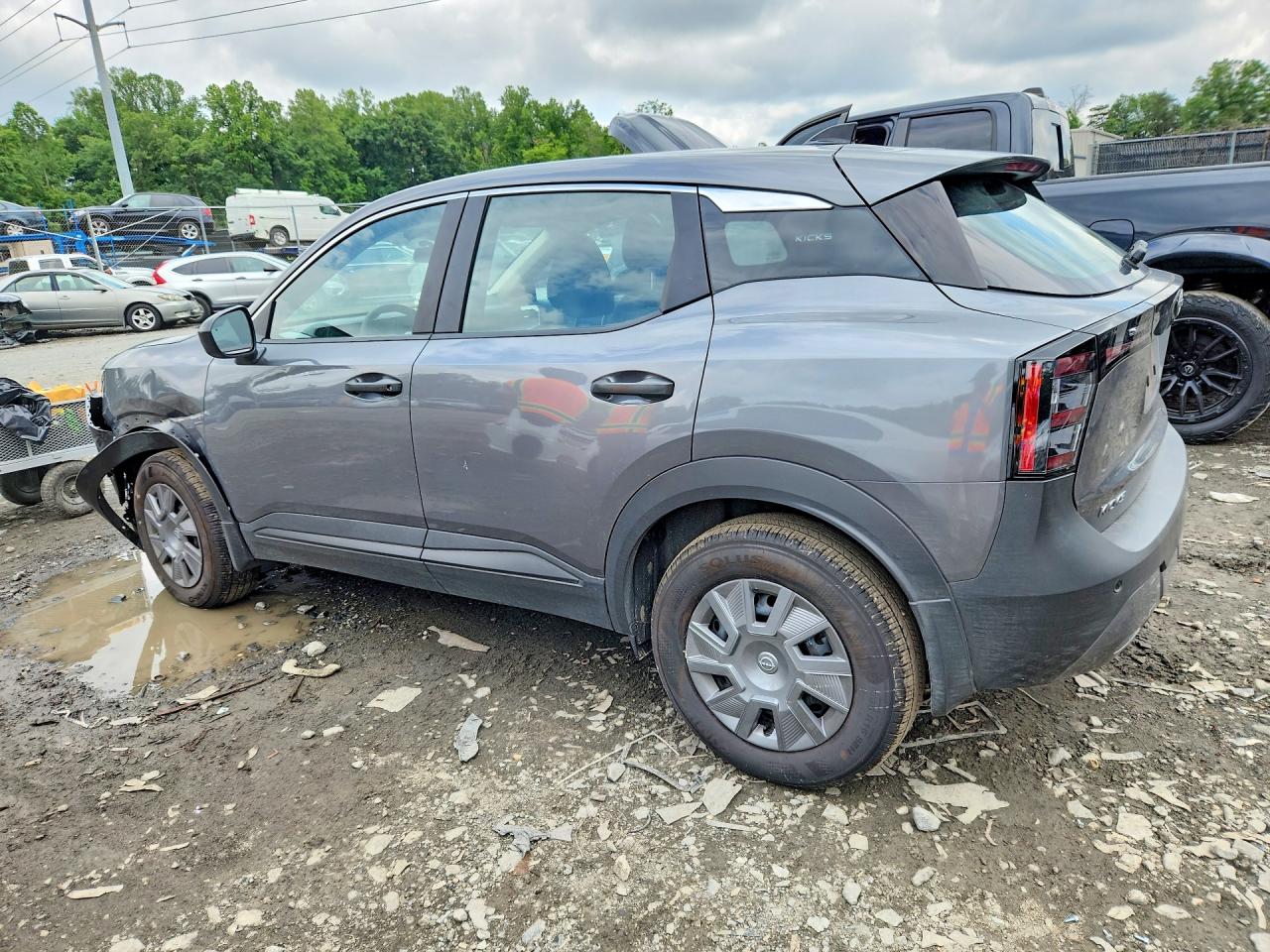 2026 NISSAN KICKS S — снимка 2
