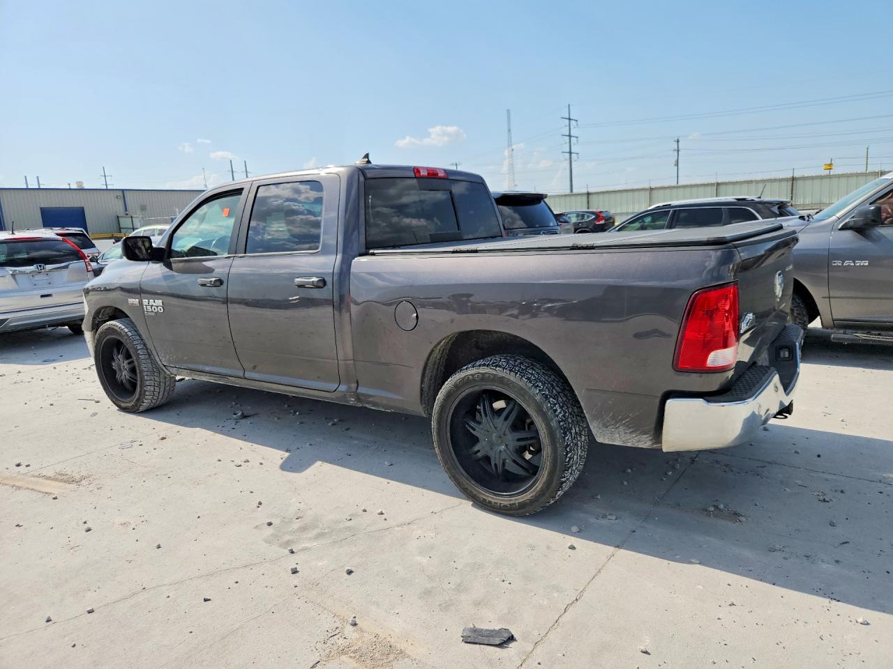 2019 RAM 1500 CLASSIC SLT — снимка 2