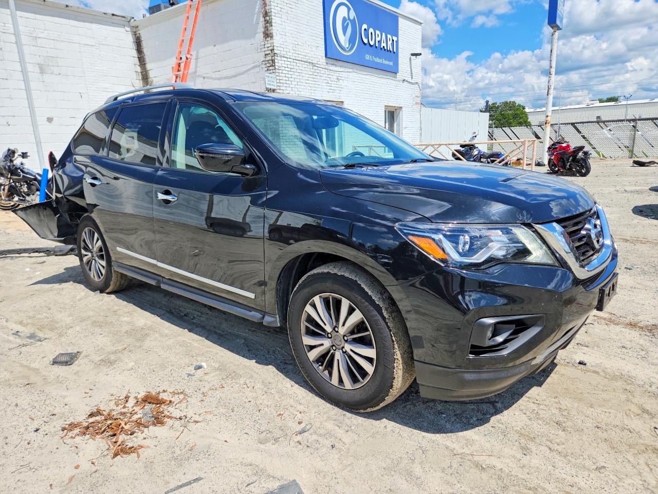 2019 NISSAN PATHFINDER SV — снимка 4