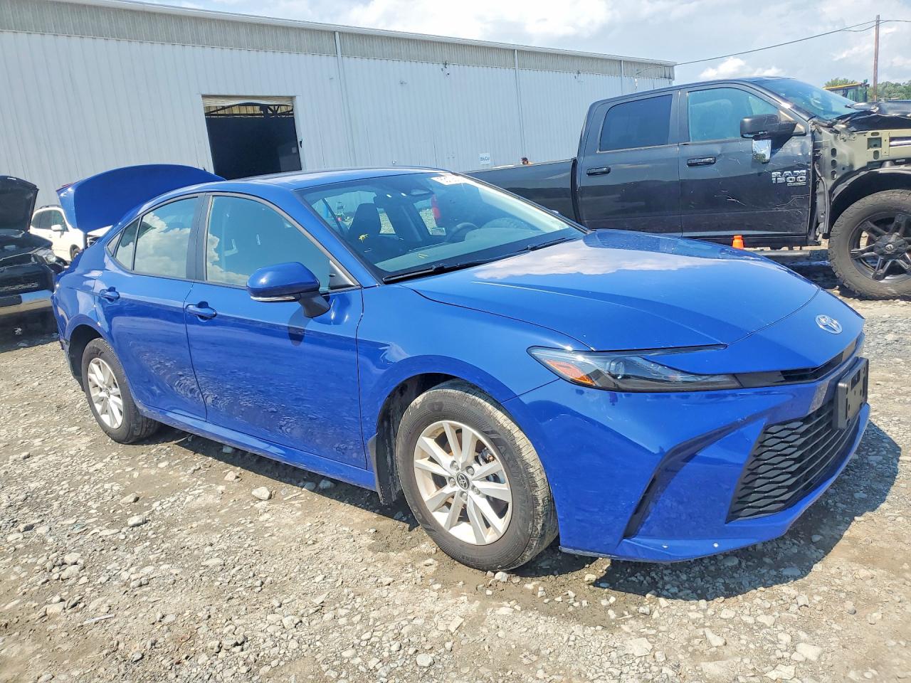 2025 TOYOTA CAMRY LE — снимка 4