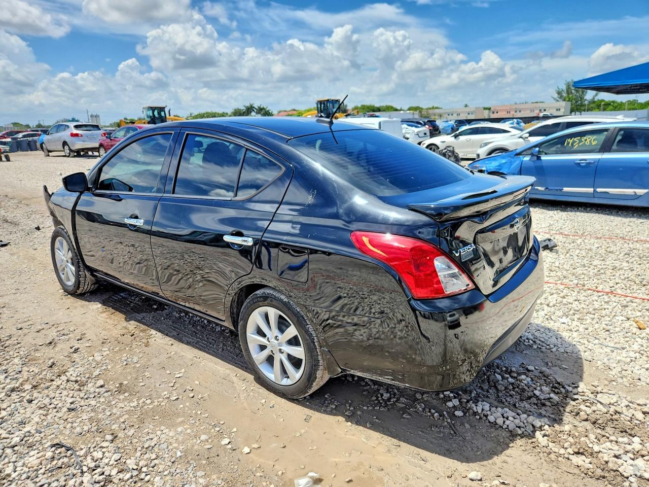 2016 NISSAN VERSA 1.6 SL — снимка 2