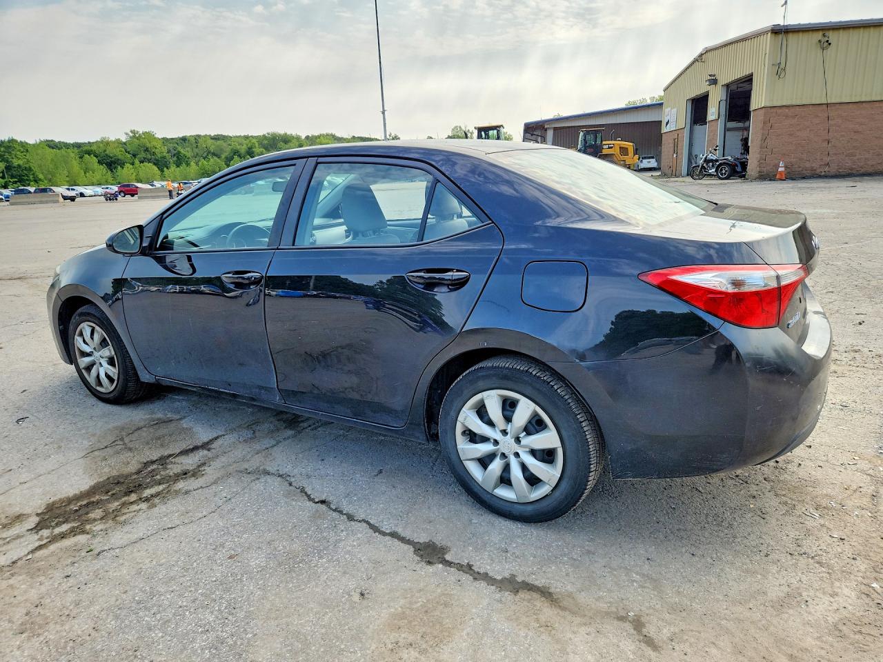 2015 TOYOTA COROLLA LE — снимка 2