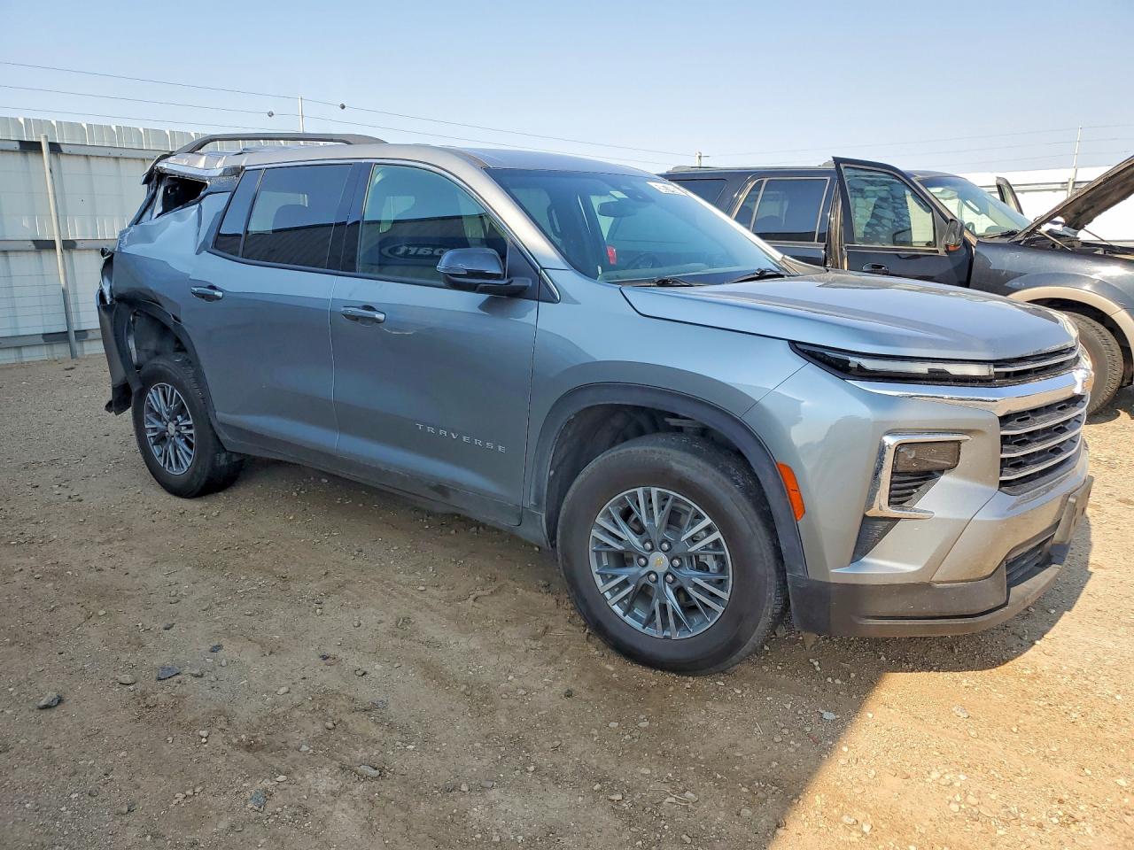 2025 CHEVROLET TRAVERSE LT — снимка 4