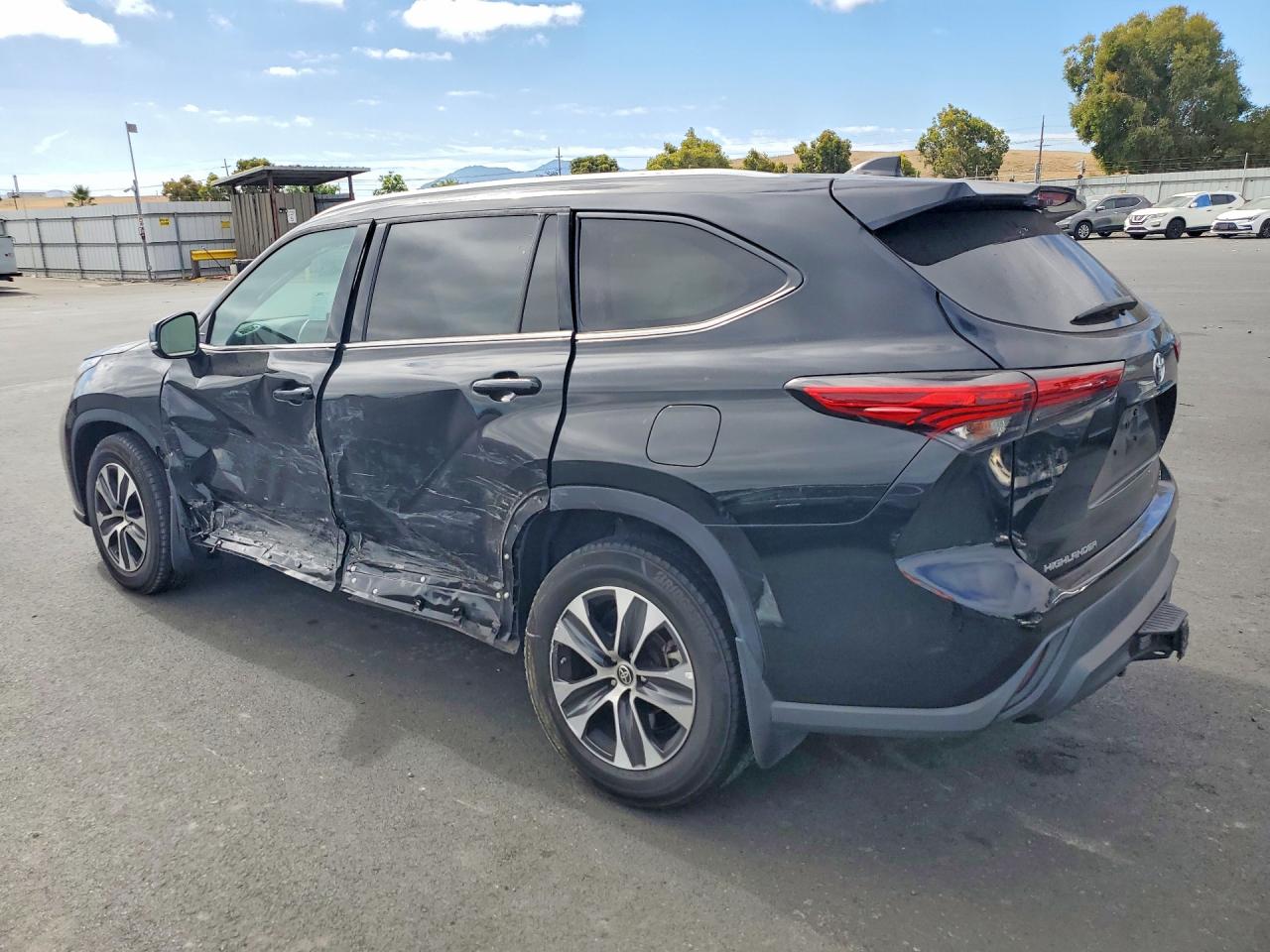 2022 TOYOTA HIGHLANDER HYBRID XLE — снимка 2