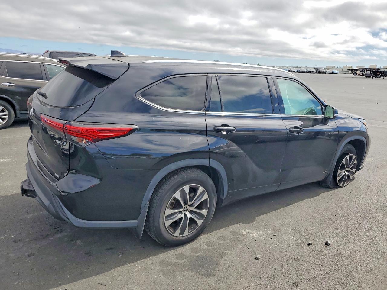 2022 TOYOTA HIGHLANDER HYBRID XLE — снимка 3