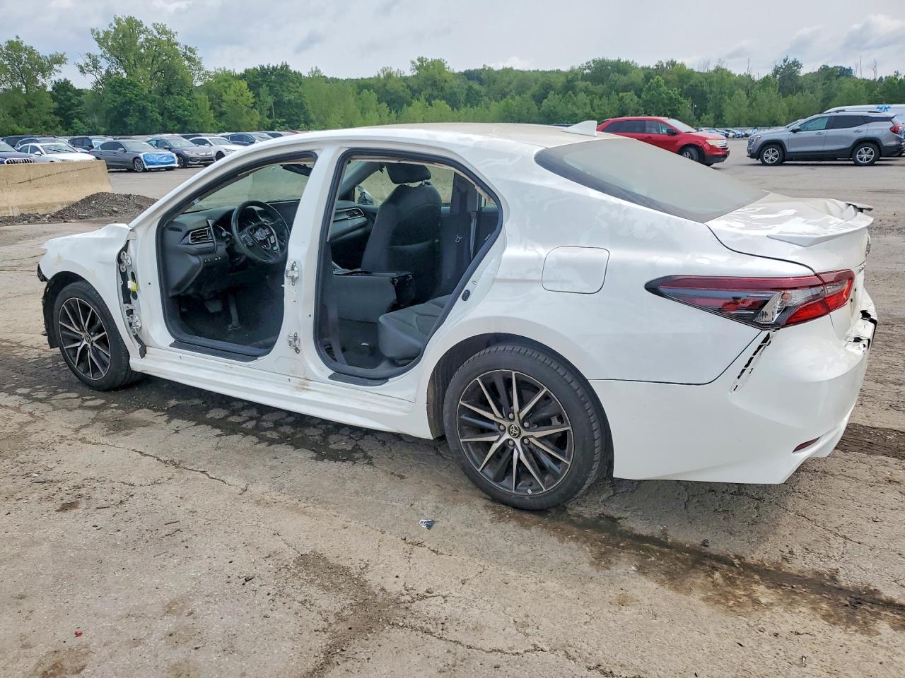 2023 TOYOTA CAMRY SE — снимка 2