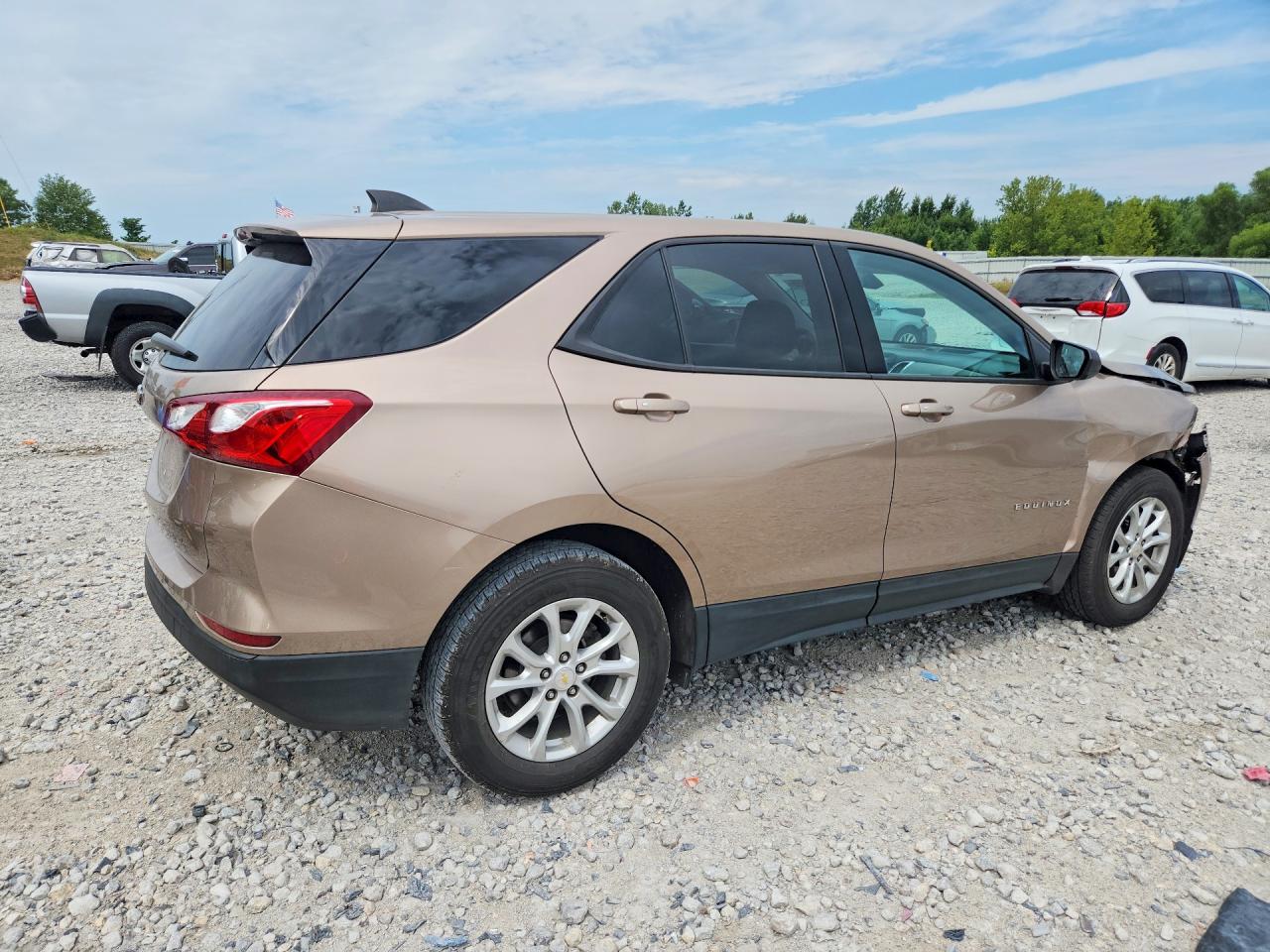 2019 CHEVROLET EQUINOX LS — снимка 3