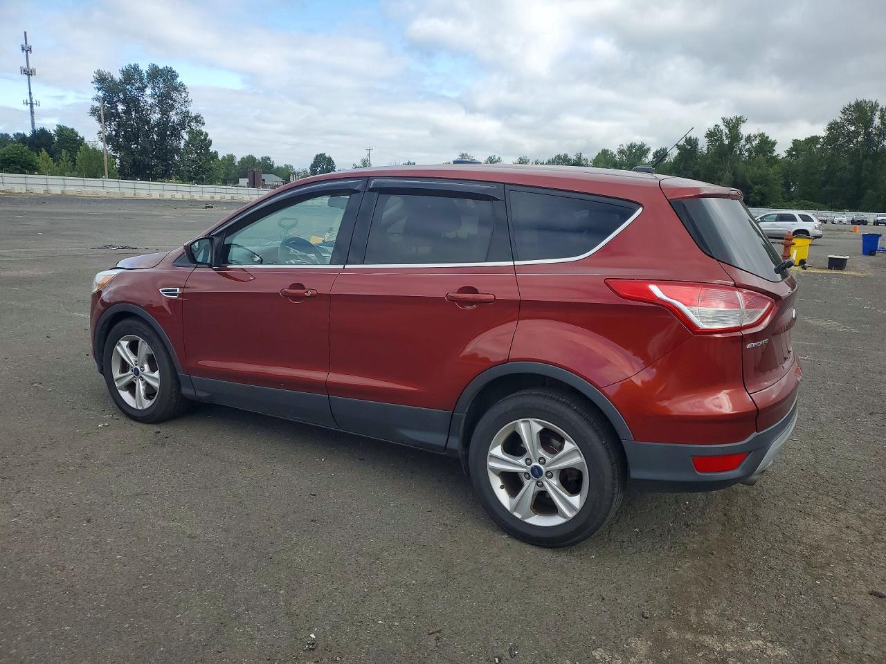 2016 FORD ESCAPE 4D SE — снимка 2