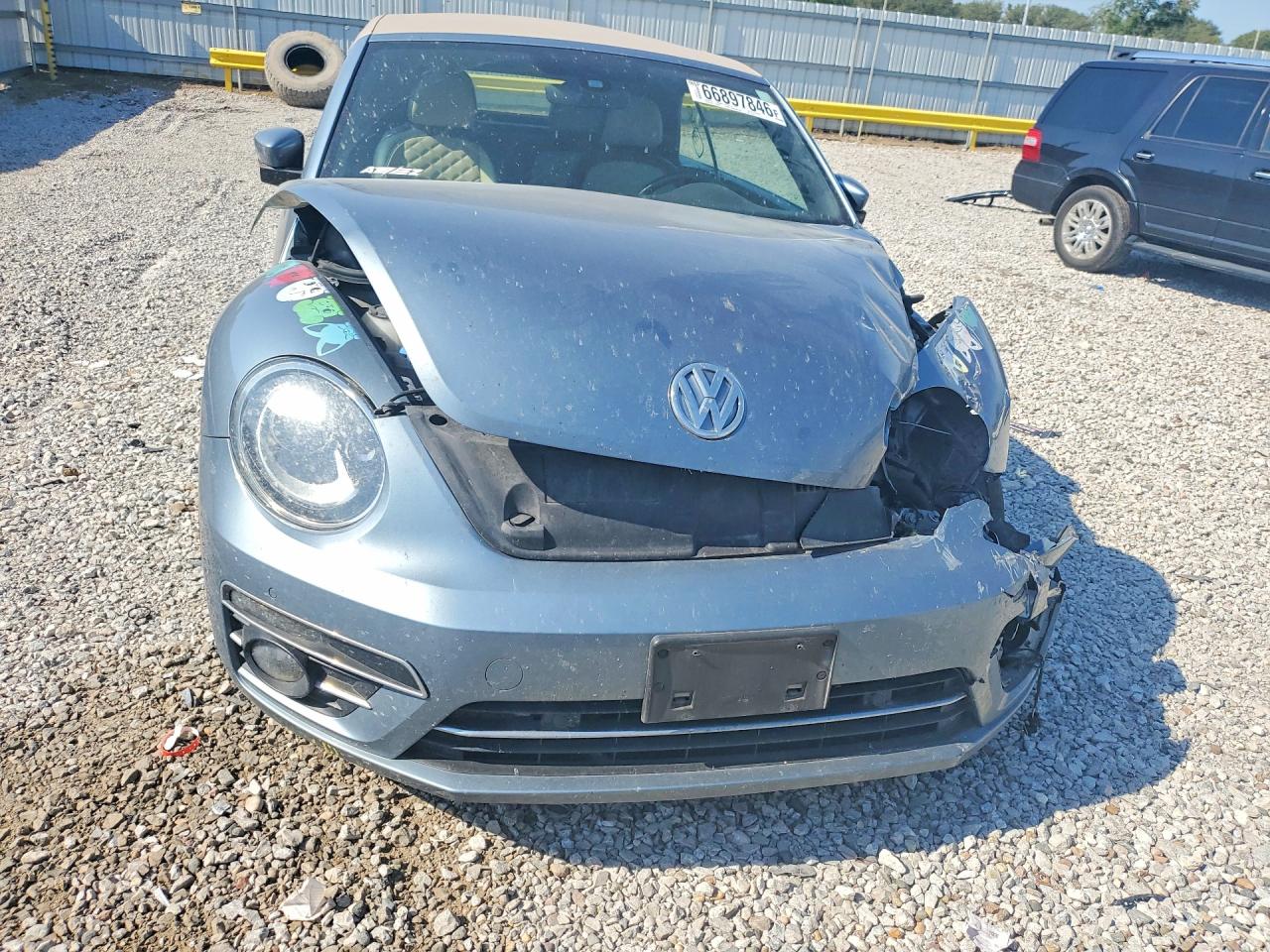 2019 VOLKSWAGEN BEETLE S — photo 5
