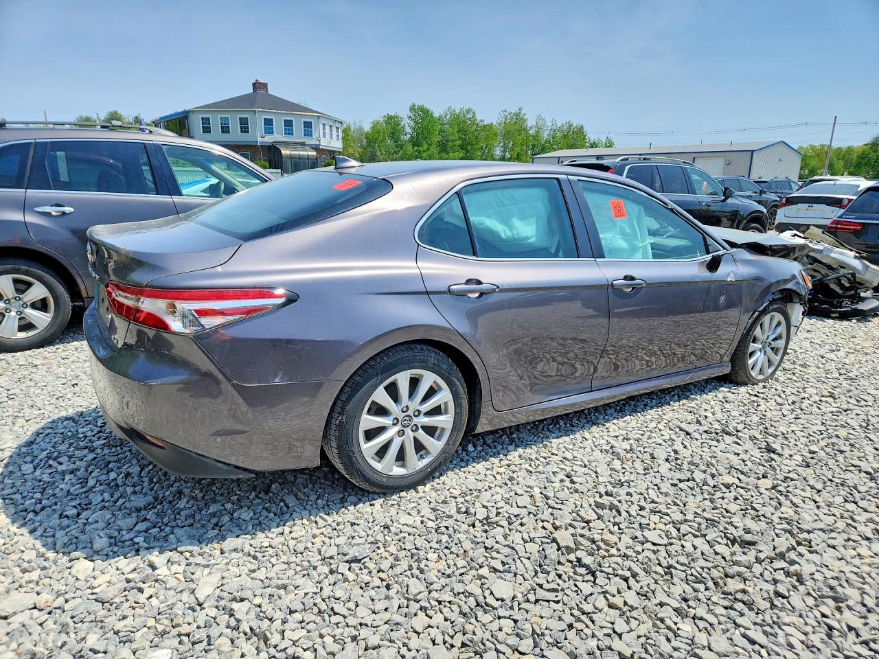 2019 TOYOTA CAMRY LE — снимка 3