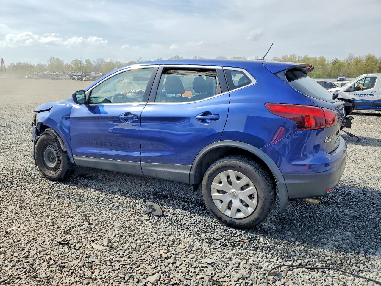 2019 NISSAN ROGUE SPORT S — снимка 2