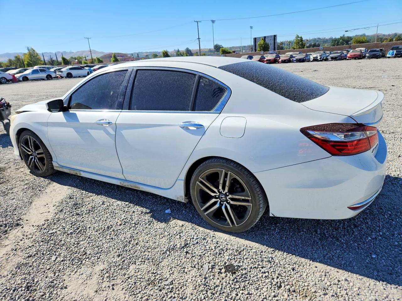 2017 HONDA ACCORD SPORT — снимка 2