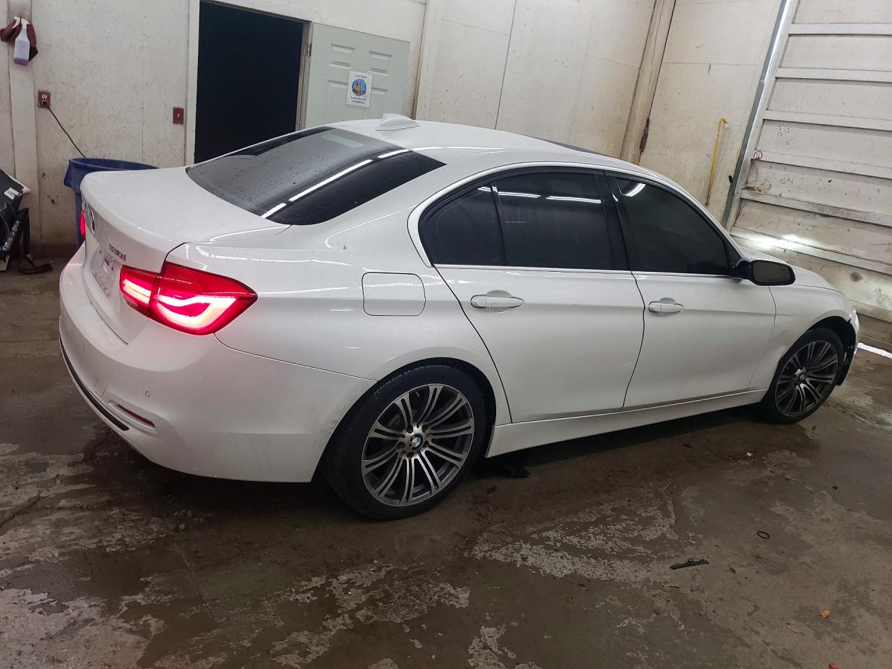 2017 BMW 330 XI — снимка 3