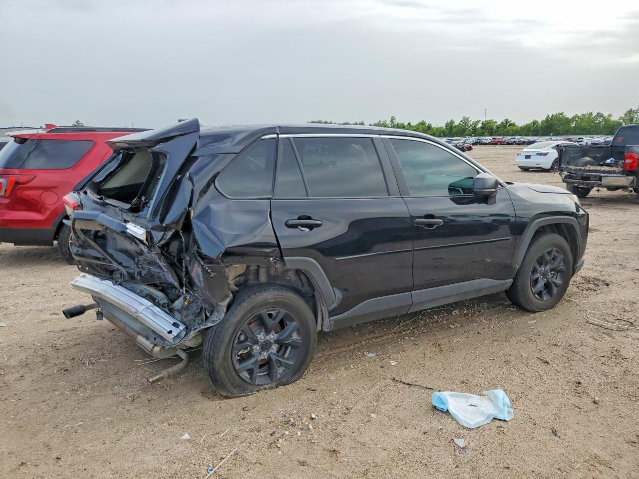2025 TOYOTA RAV4 LE — снимка 3