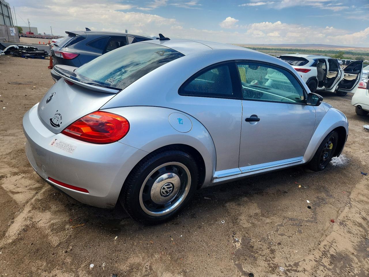 2015 VOLKSWAGEN BEETLE 1.8T — снимка 3