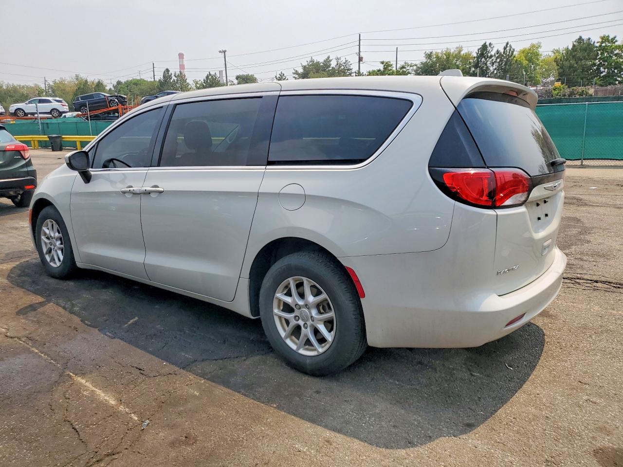 2017 CHRYSLER PACIFICA TOURING — снимка 2